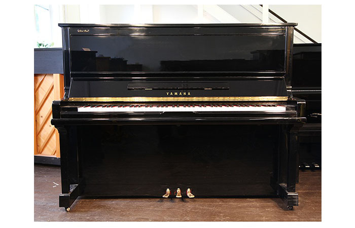 Piano-co-Yamaha-U30AS